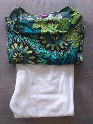 2 Teile: Longshirt, Coline, grün gem.,Wasserfall, o. Arm, weiße Leggins, Gr. L