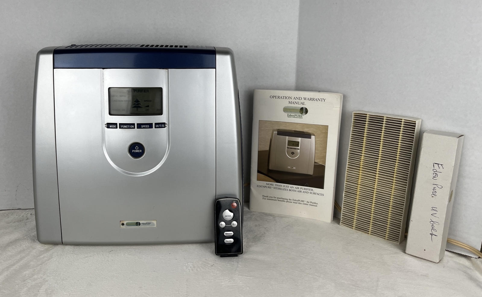 EdenPURE Purifier Sterilizes Air & Surfaces WGEP1000 OZONE w Remote