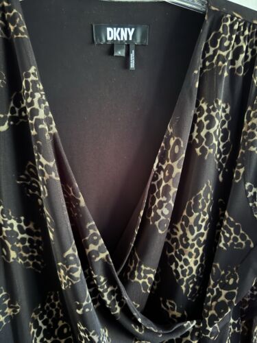 DKNY 3/4 Sleeve Wrap Blouse Women’s Size XL 16 Animal Print Semi-Sheer Ruched - Picture 4 of 5