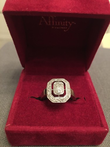 NIB: AffinityDiamond 1/4 ct tw Vintage Style Sterling Ring. Size 7 - Picture 6 of 7