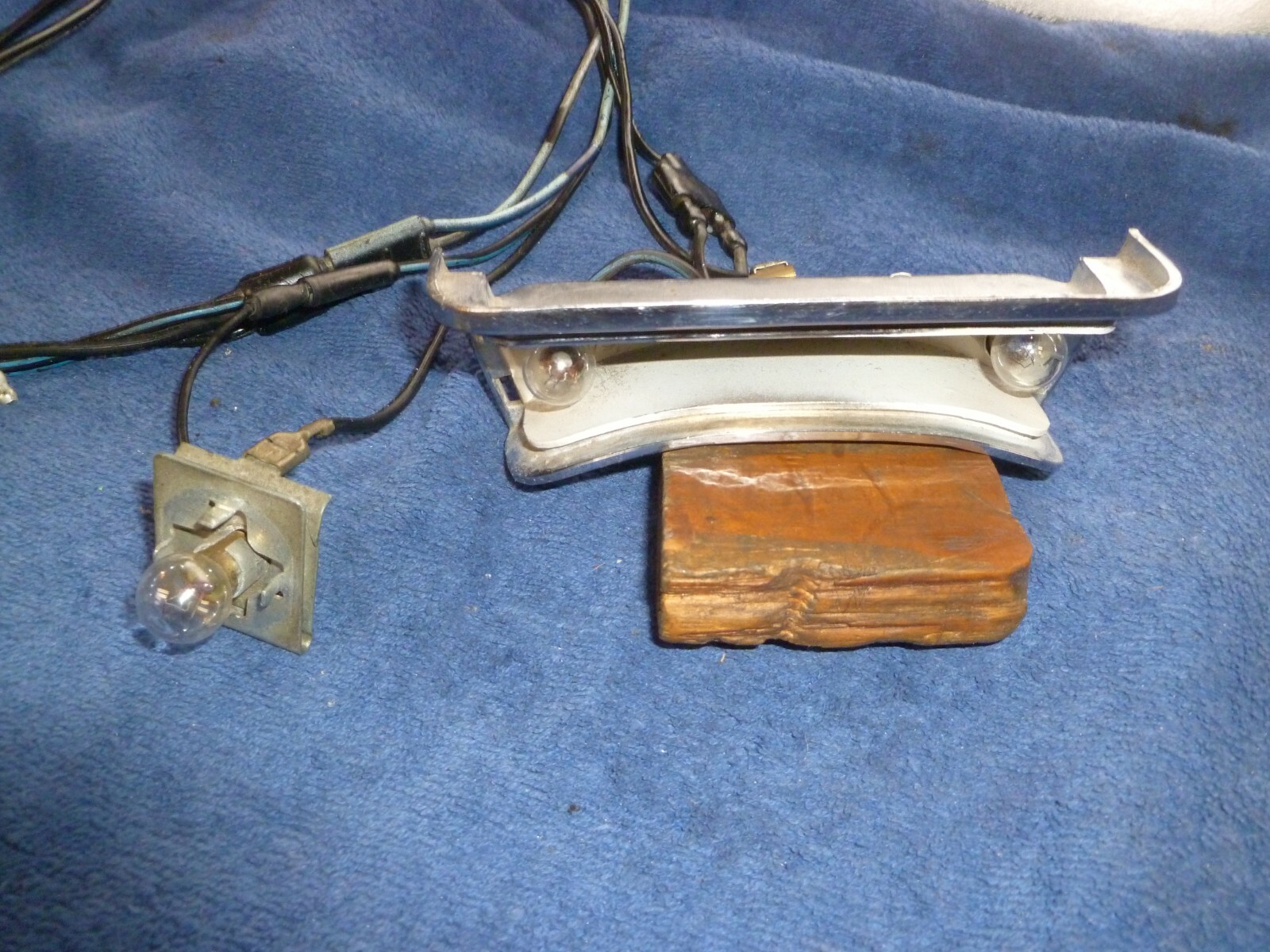 Picture 1 of 4