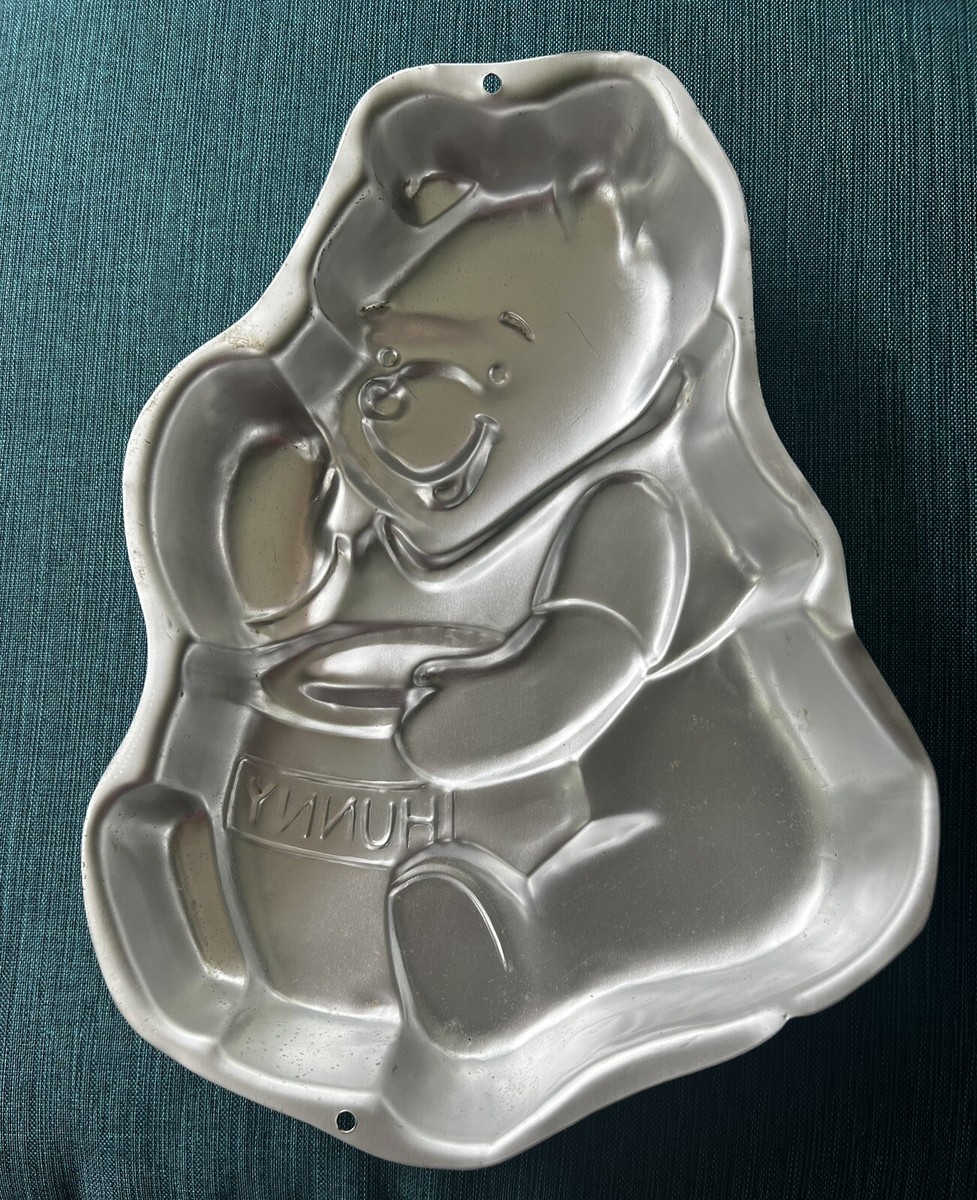 Vintage Wilton Disney Winnie the Pooh Cake Pan 2105-3000 Retired