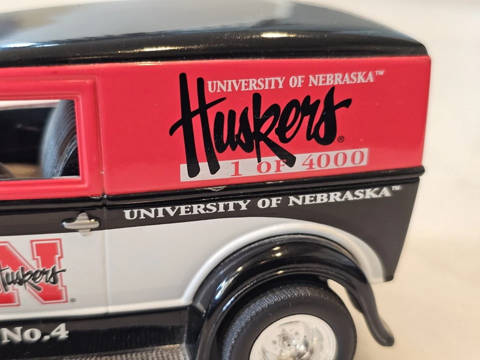Furgoneta de reparto Nebraska Edición Limitada Modelo A Die Cast Metal Liberty Classics Foto 2 de 4