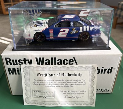 Revell Monogram #2 Rusty Wallace 1997 NASCAR Miller Lite Ford Thunderbird 1:24
