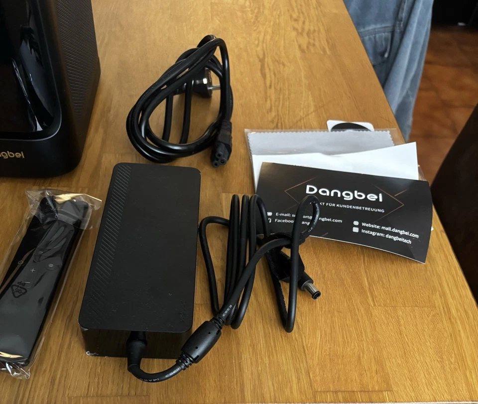 Videoproiettore 4k reale 3840x2160p, android 4G+128G bluetooth Dangbei Mars Pro - Immagine 2 di 3