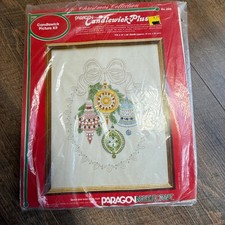 Paragon Candlewick Picture Kit Holiday Splendor Open package Unworked
