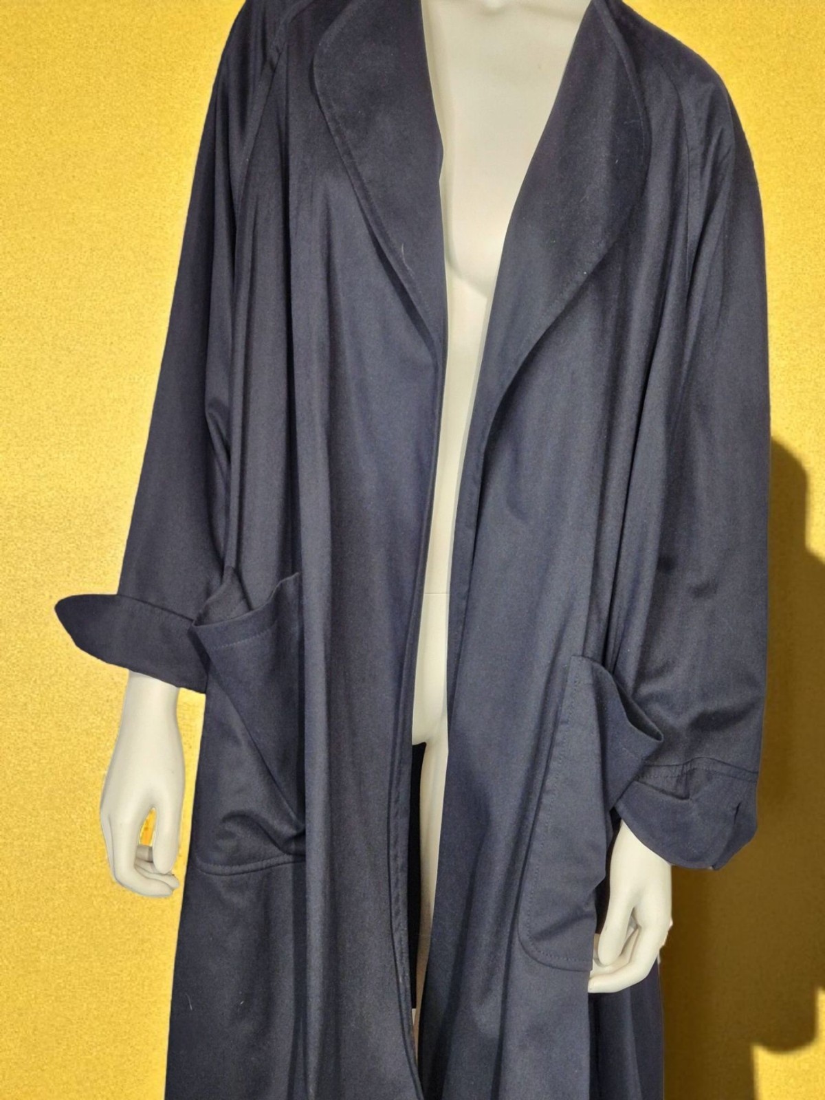 LOUIS FÉRAUD - VINTAGE DEEP BLUE FLARED OVERCOAT WITH INTEGRATED CAPE-BACK image 8