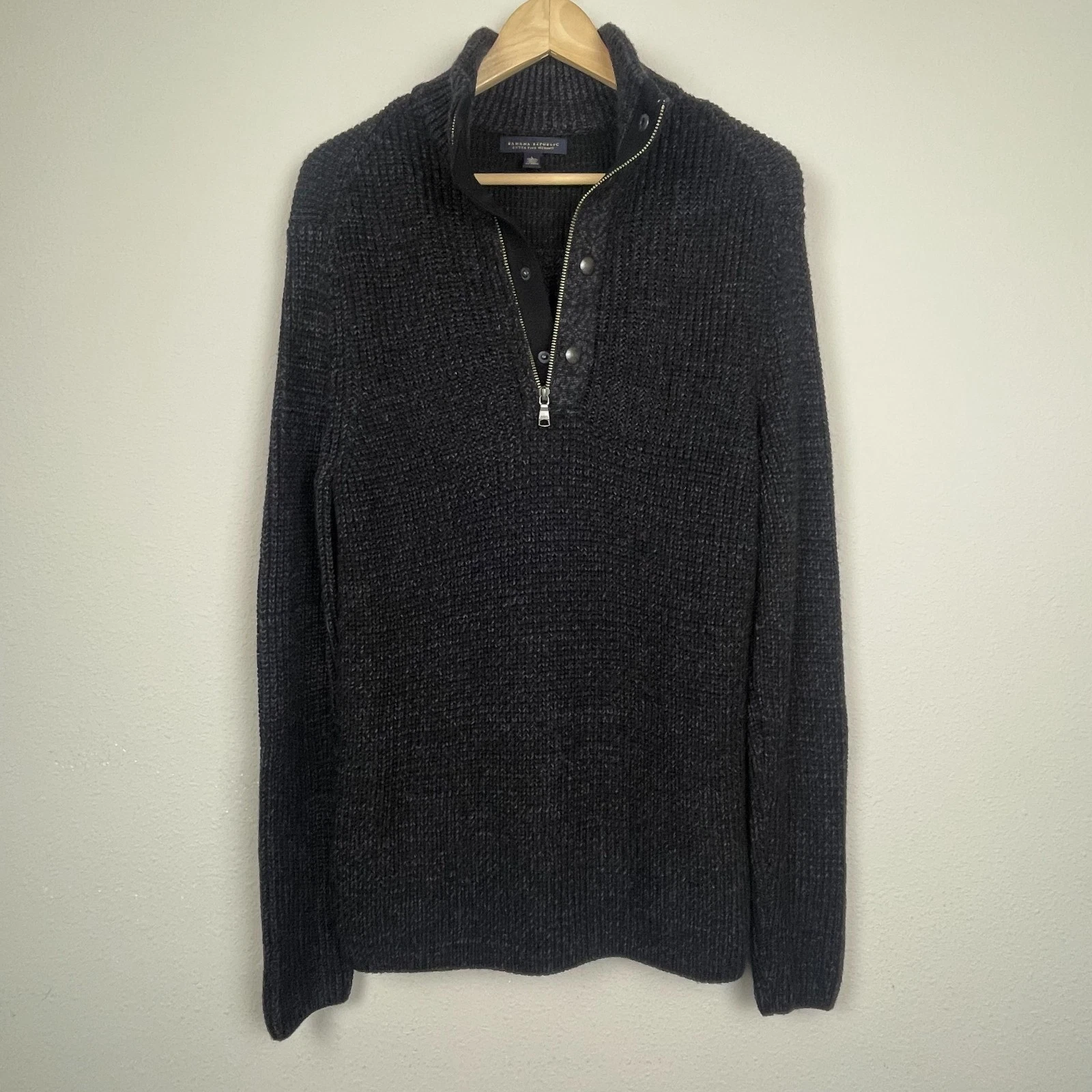 Banana Republic Men’s L Merino Wool 1/4 Zip Button Sweater Gray Old Money