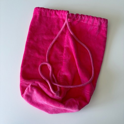 Zaino da spiaggia Lacoste rosa brillante in spugna rotondo a botte - chiusura con coulisse - Foto 6 di 6