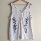 Foto 1 di 8