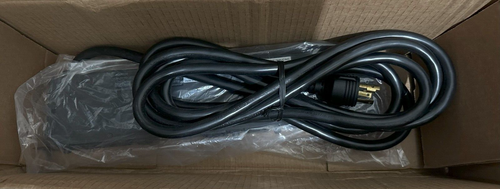 Tripp Lite Basic PDU, 24A, 20 Outlets (16 C13 & 4 C19), 200/208/240V, L6-30P - Picture 4 of 6