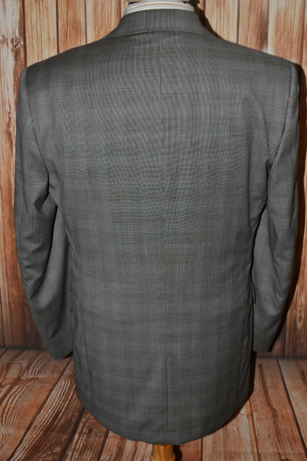 Fendi Men's Gray Plaid 100s Super Wool 3 Front Button Sports Coat Sz 38R thumbnail 4