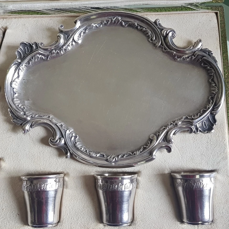 JOLI COFFRET SERVICE A LIQUEUR  6 Gobelet ARGENT MASSIF MINERVE et plateau metal - Photo 3/4