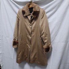 TRENCH SPOLVERINO SARTORIALE color ORO CON ECOPELLICCIA STACCABILE tg. 42 