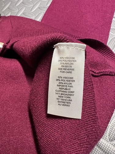 T Tahari Burgundy Cardigan with Faux Pearl Buttons Women's sweater 52%viscose XS - Picture 11 of 12