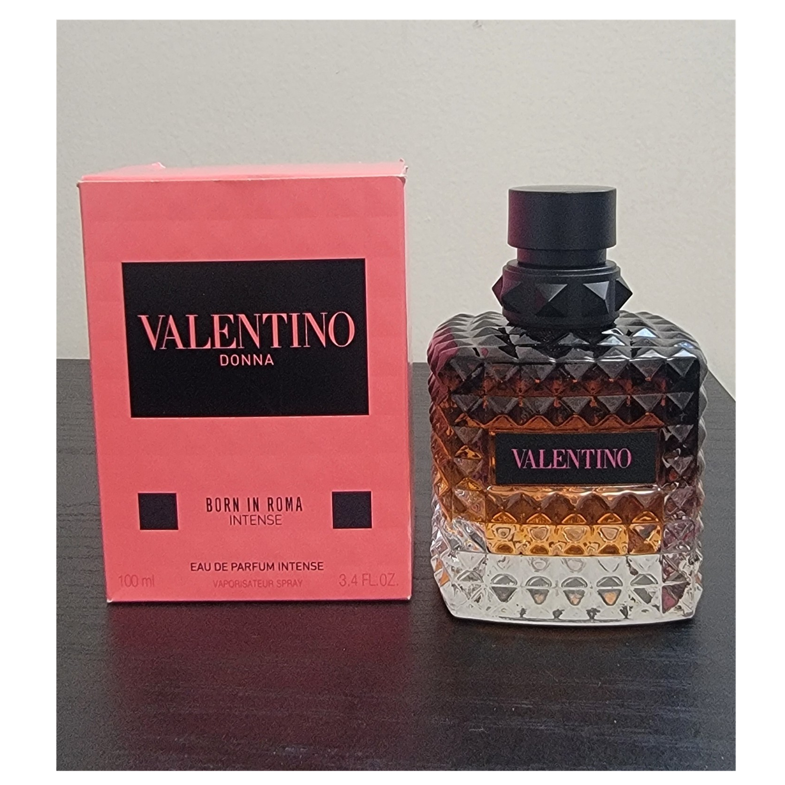 Valentino Born In Roma Intense Eau de Parfum Intense Spray 3.4 fl