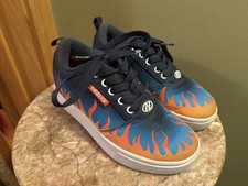 Size 3Y Youth Heelys Pro 20 Print Canvas Skate Wheel Roller Shoes Flames Blue