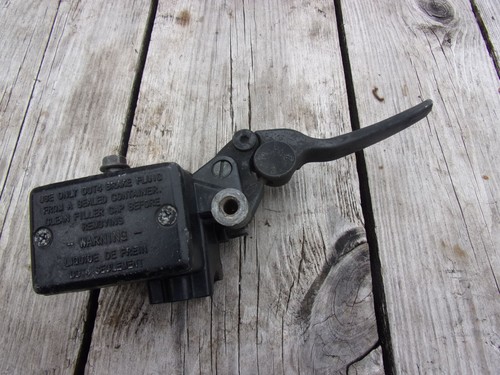 KEEWAY TX 125 2016 / (2009-2018) +ANDERE - OEM HAUPTBREMSZYLINDER VORNE GUT