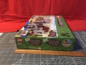 2015 LEGO Minecraft The Desert Outpost (21121) Unopened NEW