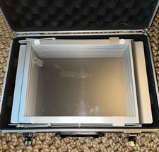 Portable A4 Folding Brochure Literature Floor Display Stand Silver & travel case