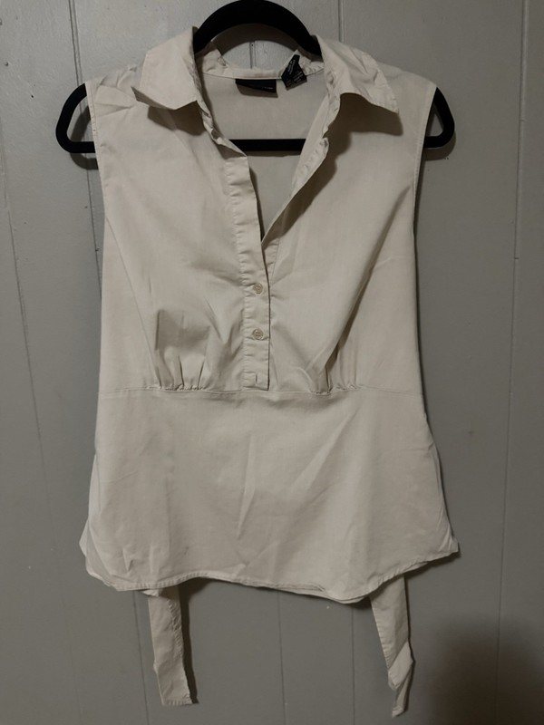 New York and Company Women's Beige Top Sleeves Size 16