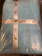 SUPERIOR Ultra-Soft 3-Piece Cotton Towel Set, Daily  Assorted Colors , Sizes 