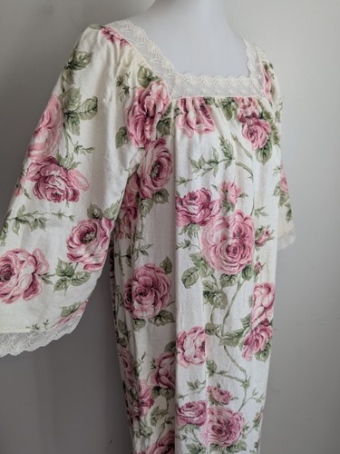 Vtg Givenchy Soft Flannel Long Nightgown Romantic Rose Floral Lace Trim USA S - Picture 4 of 14