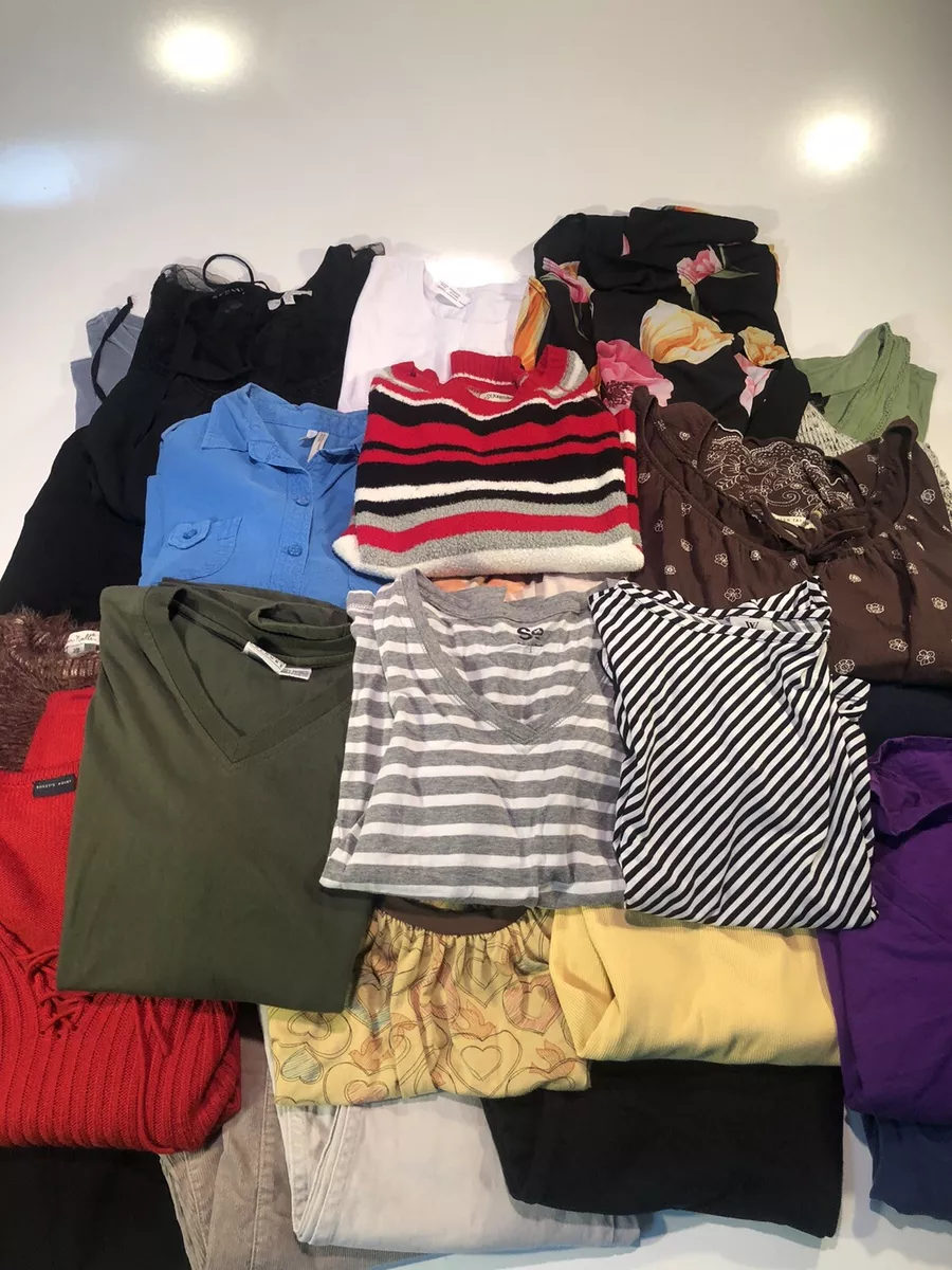 30 Pc Mixed Lot Women's Clothing Sz Sm & Med Bulk Wholesale Resale Mixed  Brands