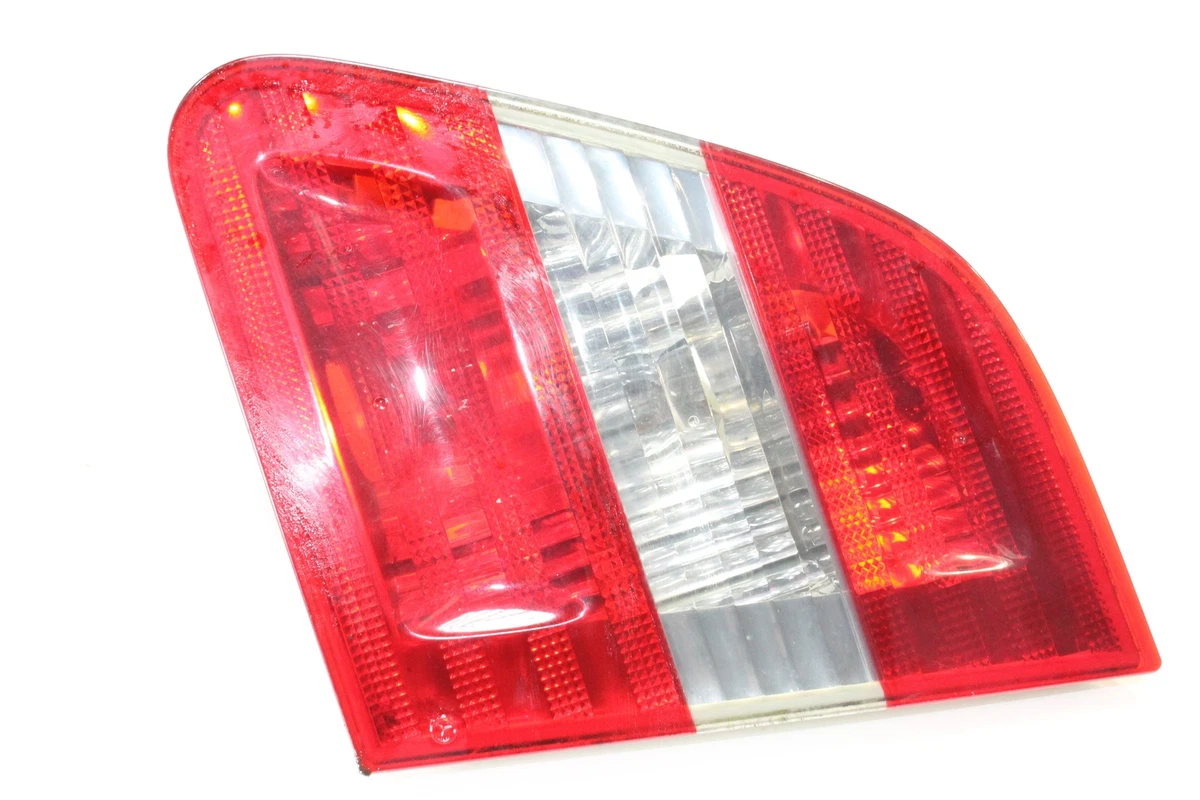 MERCEDES-BENZ B W245 Heckklappenleuchte rechts A1698201664 2.00 