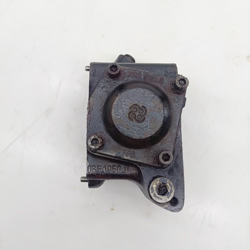 0.065.1950.0/30 SUPPORTO POMPA IDRAULICA MOTORE SAME LAMBORGHINI HURLIMAN - Picture 2 of 5