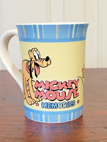 Mickey Mouse Minnie Mouse & Pluto coffee mug Kcare 12oz - Picture 2 of 4