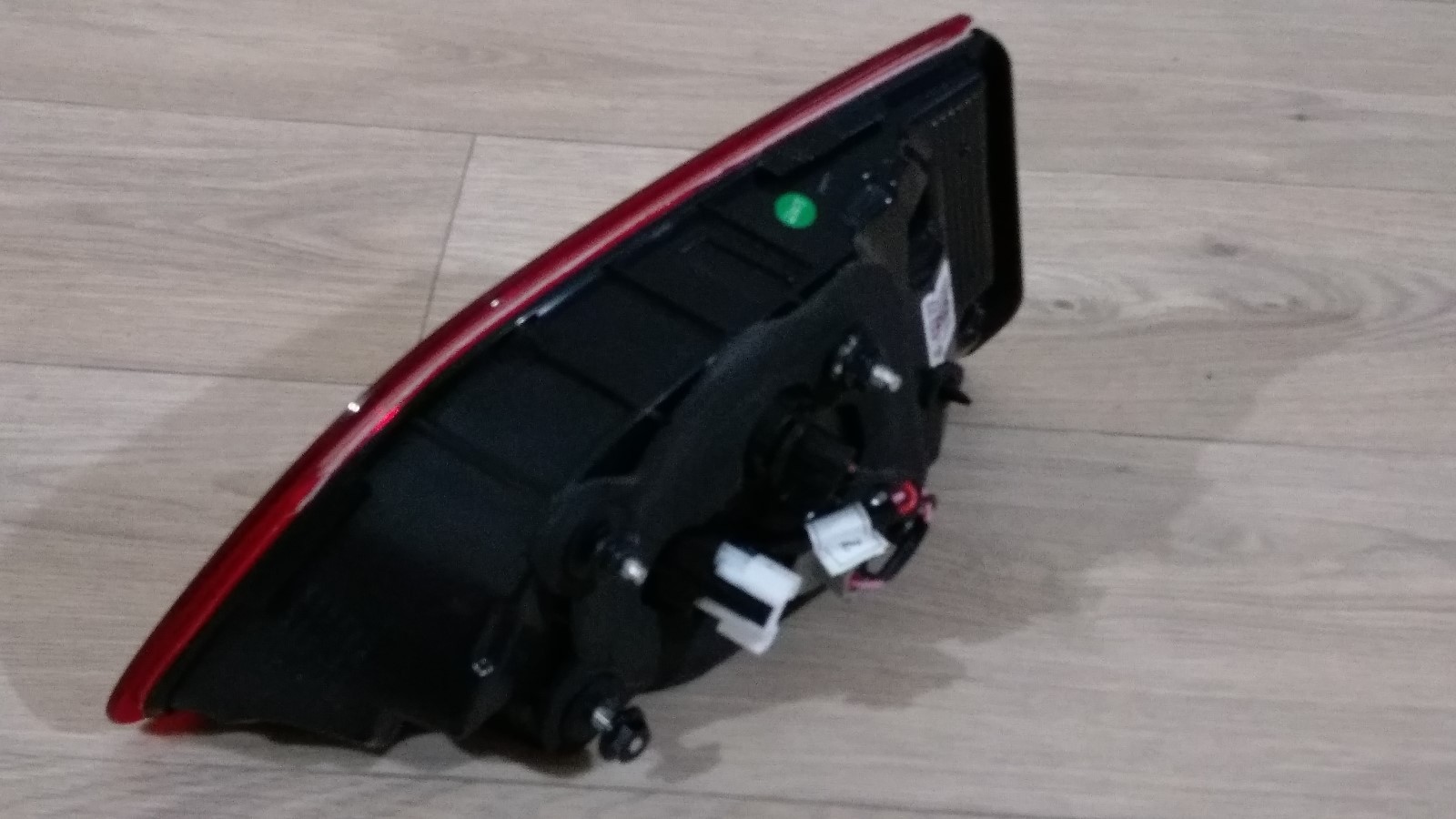 Original Hyundai I30 PD 2016 2018 Right Inner tail light indicator