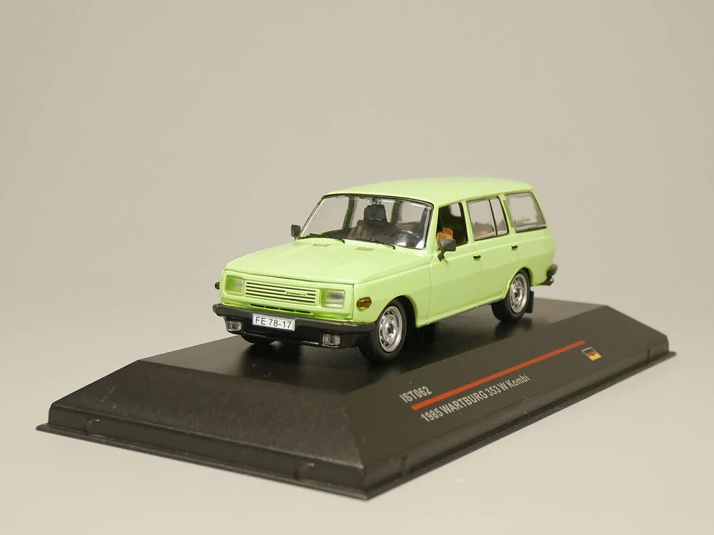 Wartburg 353 W Kombi 1985 Collector Verte en Métal Injecté IST 1:43