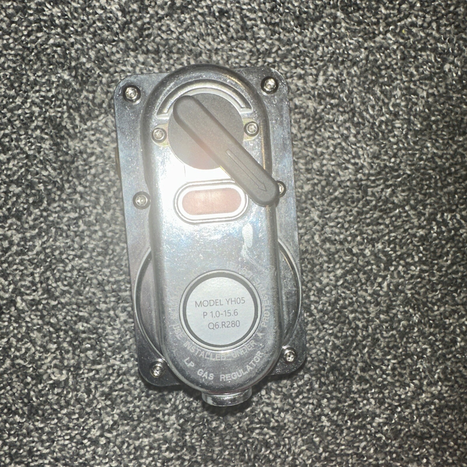 Quick Connect Auto Changeover CLP Propane Gas Regulator YHO5  2 Stage 1/4