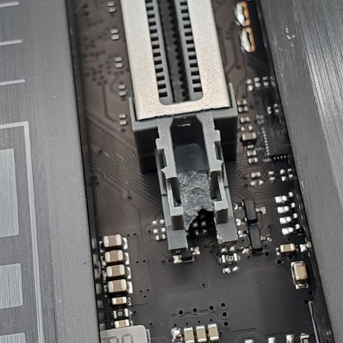 ASUS TUF Gaming X670E-PLUS WiFi 6E AM5 (LGA 1718) ATX Motherboard -NOT WORKING- - Bild 7 von 8
