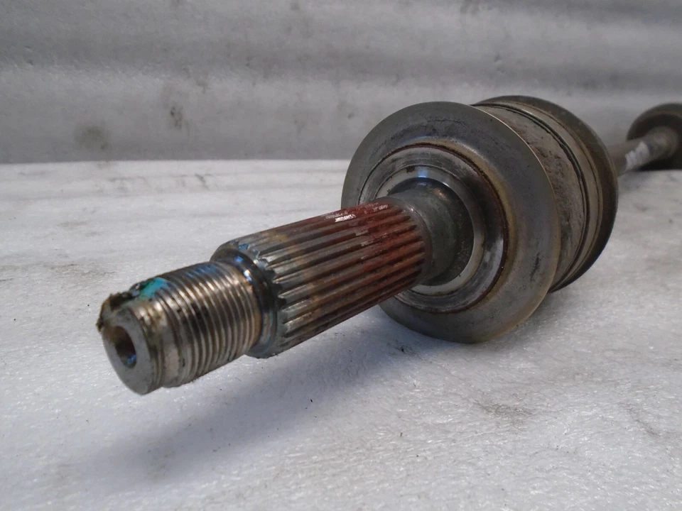 Eje trasero derecho o izquierdo Subaru B9 Tribeca 2006-2007 OEM DK908299 Foto 2 de 4