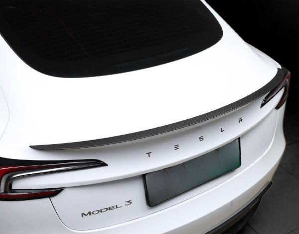 Becquet carbone mat pour coffre Tesla Model 3 Highland contre la traînée d'air