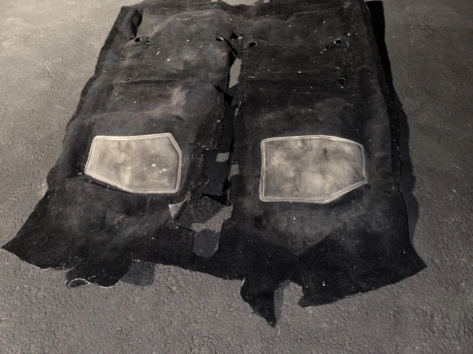 Lancia Beta Coupe, Zagato Original Molded Carpet - Image 3 of 4