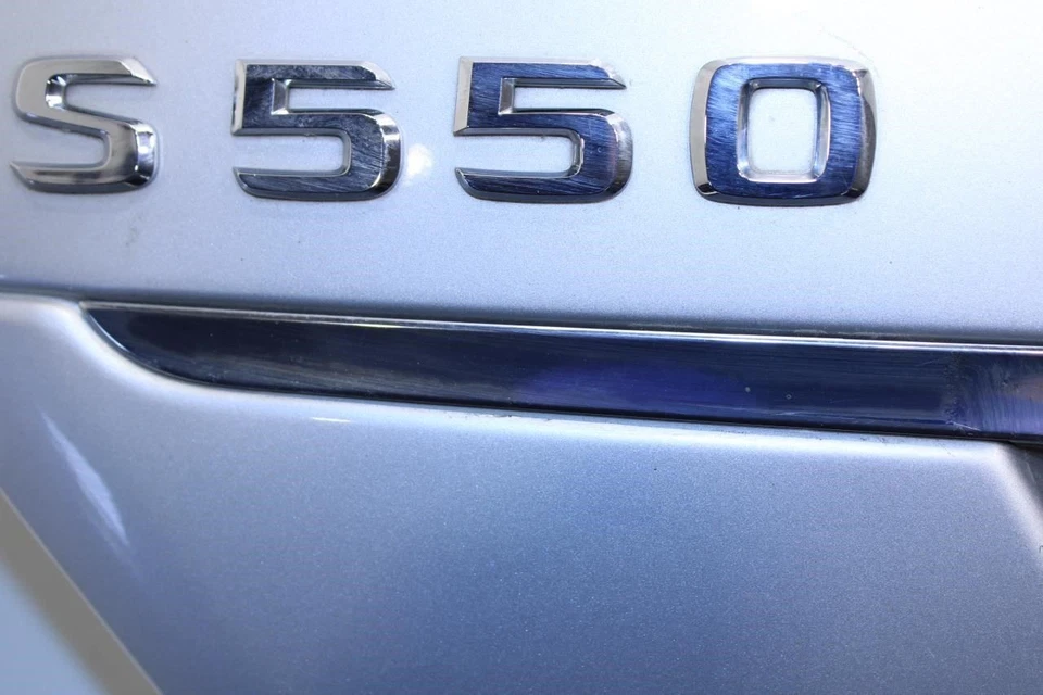 2007-2013 Mercedes-Benz S550 Rear Trunk Deck Lid Shell 221-750-02-75-28 OEM - Image 4 of 4