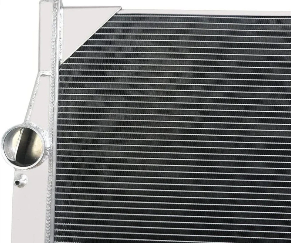2 Row Alum. Radiator Volvo/Mack Truck CX,CXN,Vision 2005-07,1997 & Up VN,VNL,VNM - Image 3 of 4