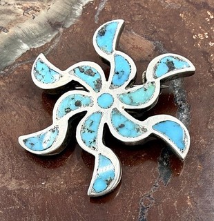 Vintage Zuni Annie Quam Gaspar Sterling Silver Turquoise Flush Inlay Brooch Pin