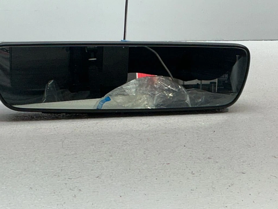2017-2018-2019 LEXUS IS300 Rear View Mirror With Navigation 477145 - Image 3 of 4