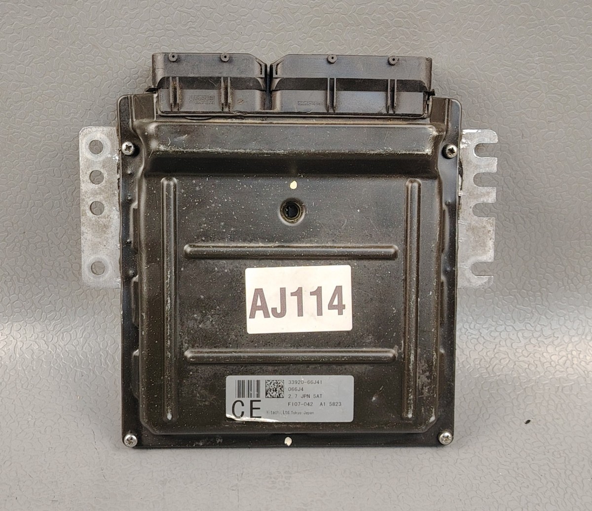 Suzuki Grand Vitara 2.7 TD94 ECU Engine Control Module ECM 33920