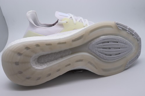 ADIDAS ULTRABOOST 22 RUNNING TRAINERS - CLOUD WHITE GX5459 - MEN UK12 - Picture 10 of 16