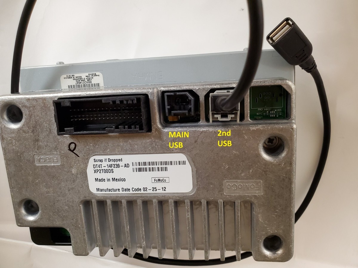 Ford Sync 2 - Display and APIM Module with extra USB cable - OEM