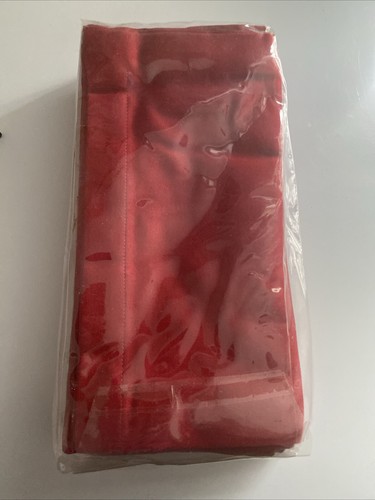 9 x Crate & Barrel Napkins Red Sateen d 20"x20" - Picture 5 of 5