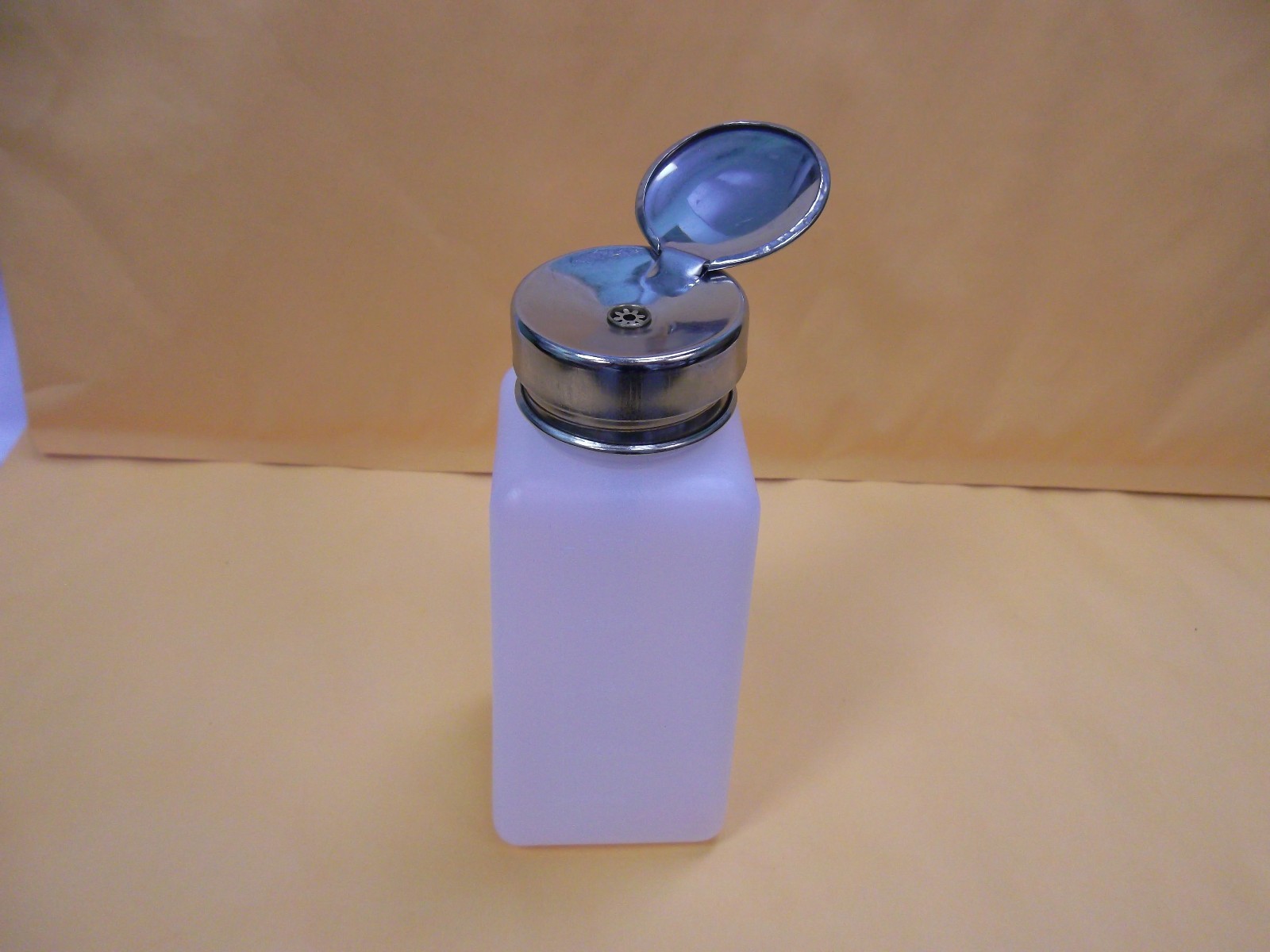 2 Pump Dispenser 6 oz Bottle For Acetone Polish Remover Alcohol Liquid Oil Water
