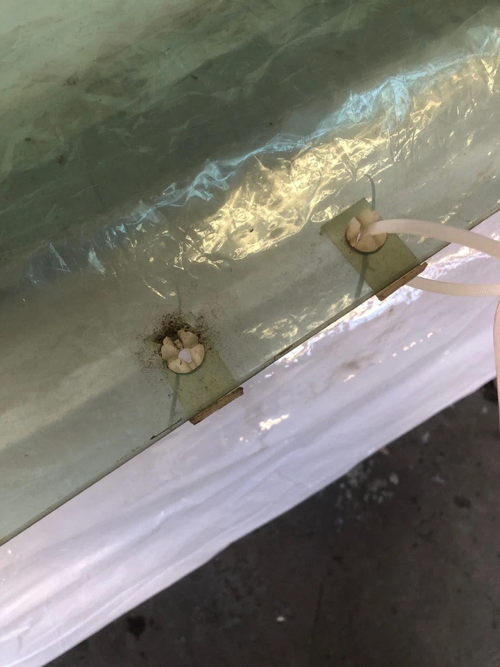 Chevrolet Geo Tracker 1999-2004 puerta trasera ventana de vidrio lado izquierdo del conductor LH OEM Foto 3 de 4