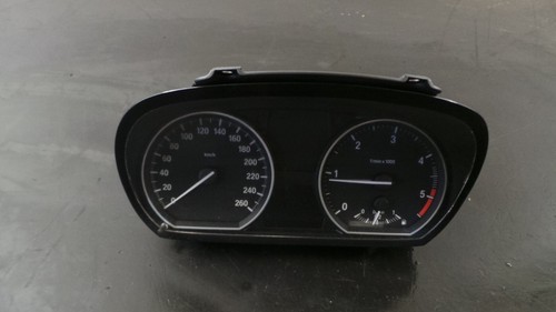 Y283-003 BMW 1er E81 120D Tacho Tachometer Kombiinstrument 9166823