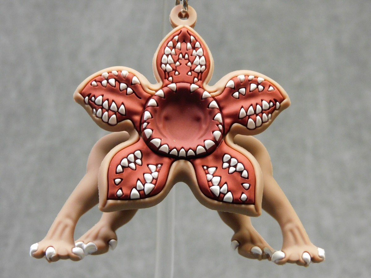 STRANGER THINGS リバーシブルフィギュア 手袋 STRANGER THINGS